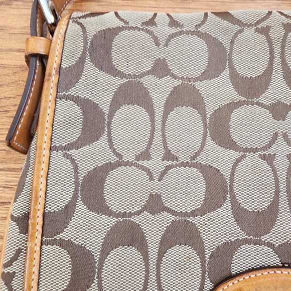 Coach Vintage Canvas Leather Crossbody Purse - Picture 4 of 13